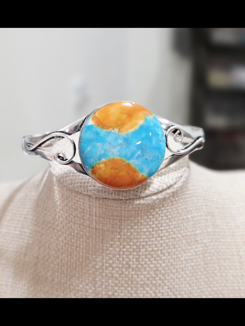 Sterling Silver Spiny Oyster Turquoise Stone Cuff Bracelet - Women
